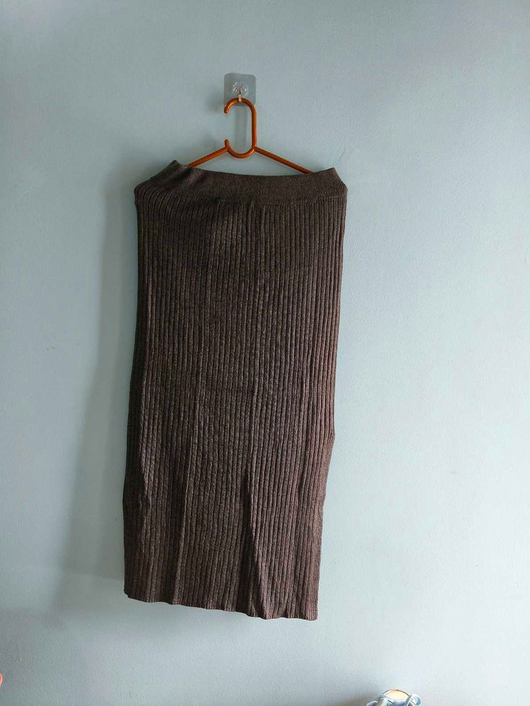 Ribbed Knit Maxi Skirt