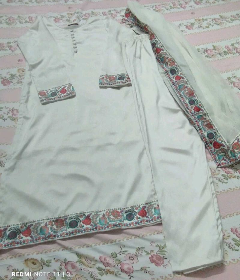 Elegant Kurta Set with Dupatta