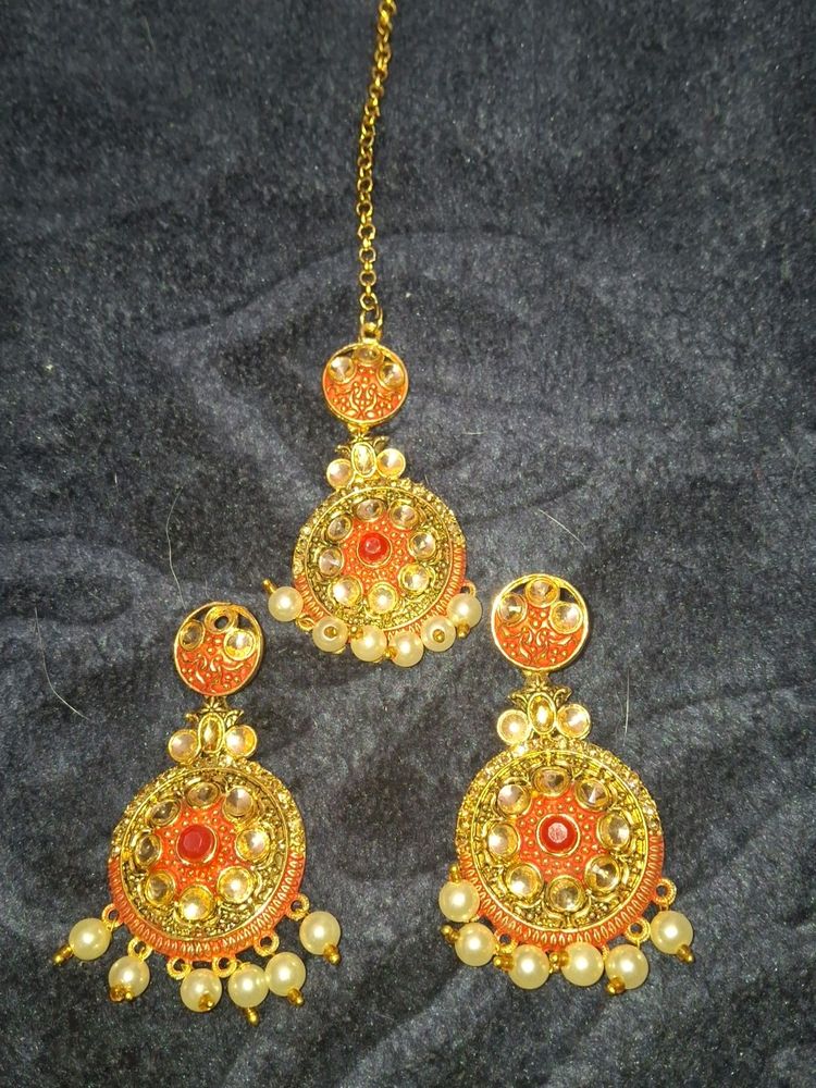 Mangtika And Earings Set