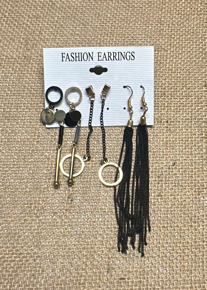 Unused Pair Of 4 Earings