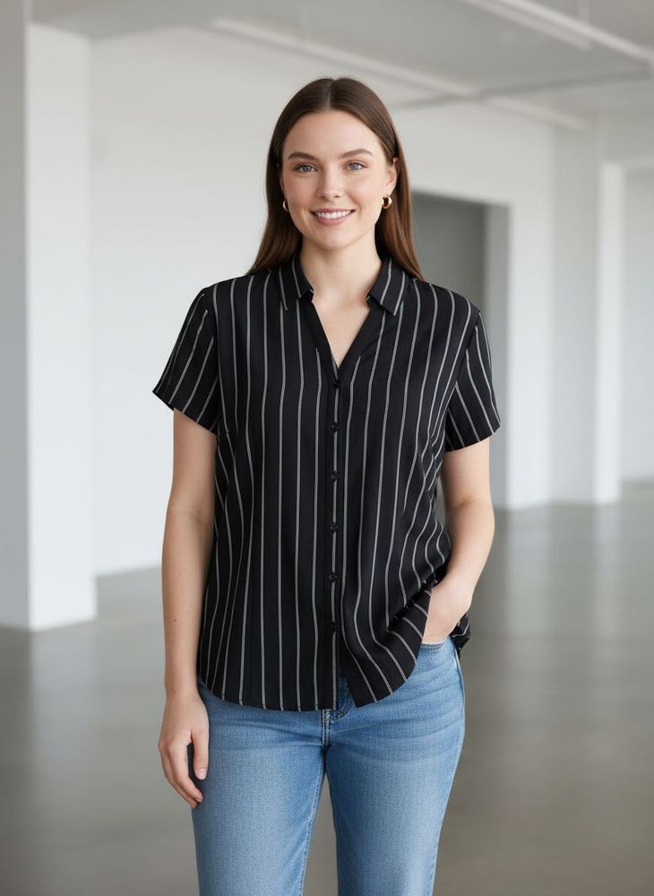 black shirt women