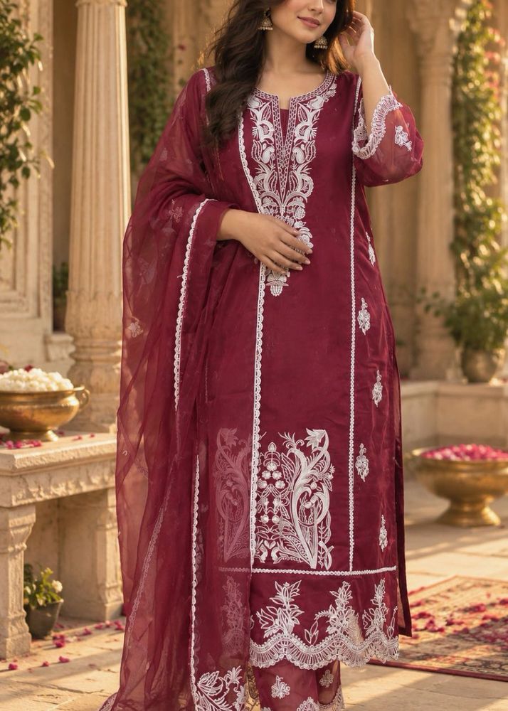 Elegant maroon pakistani Kurta Set