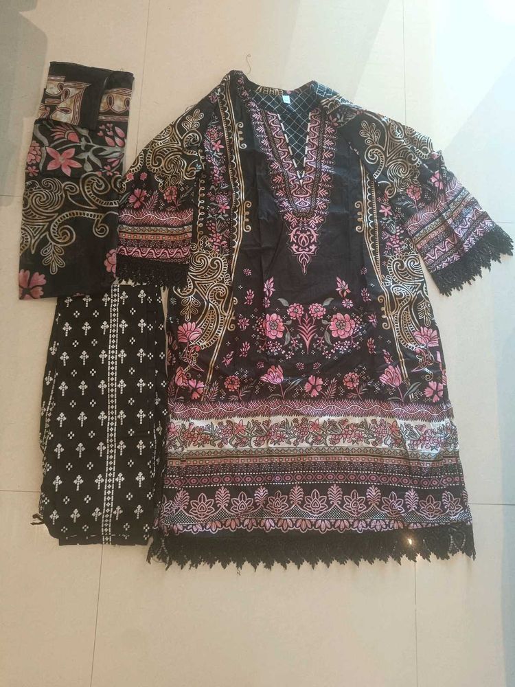 Elegant Black Floral Kurta Set