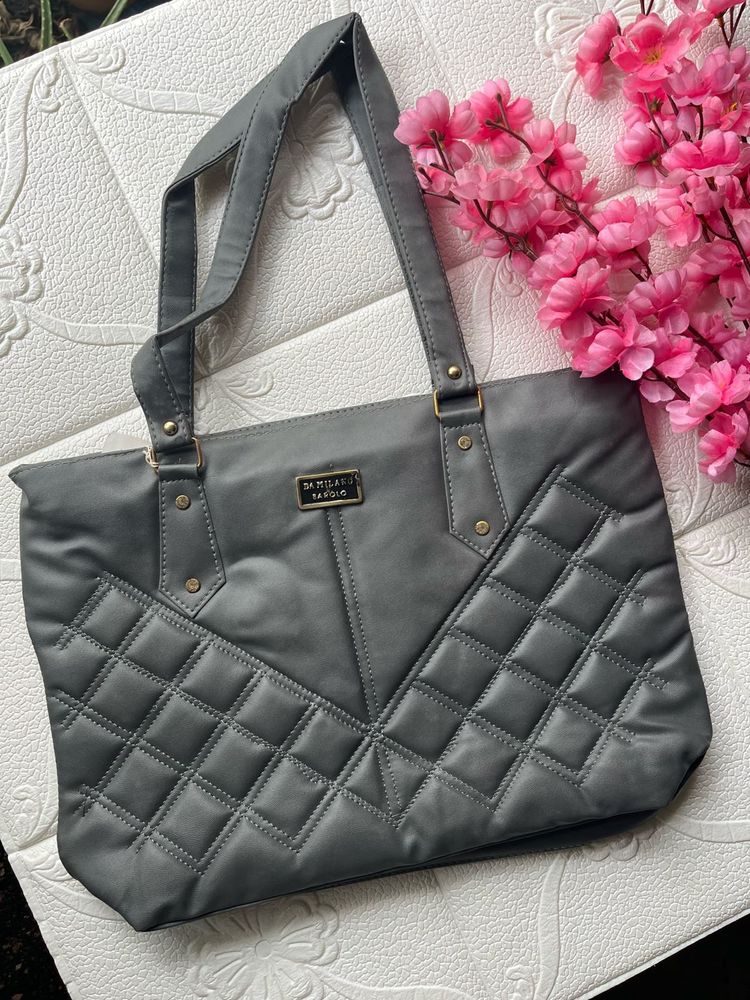 Grey tote bag