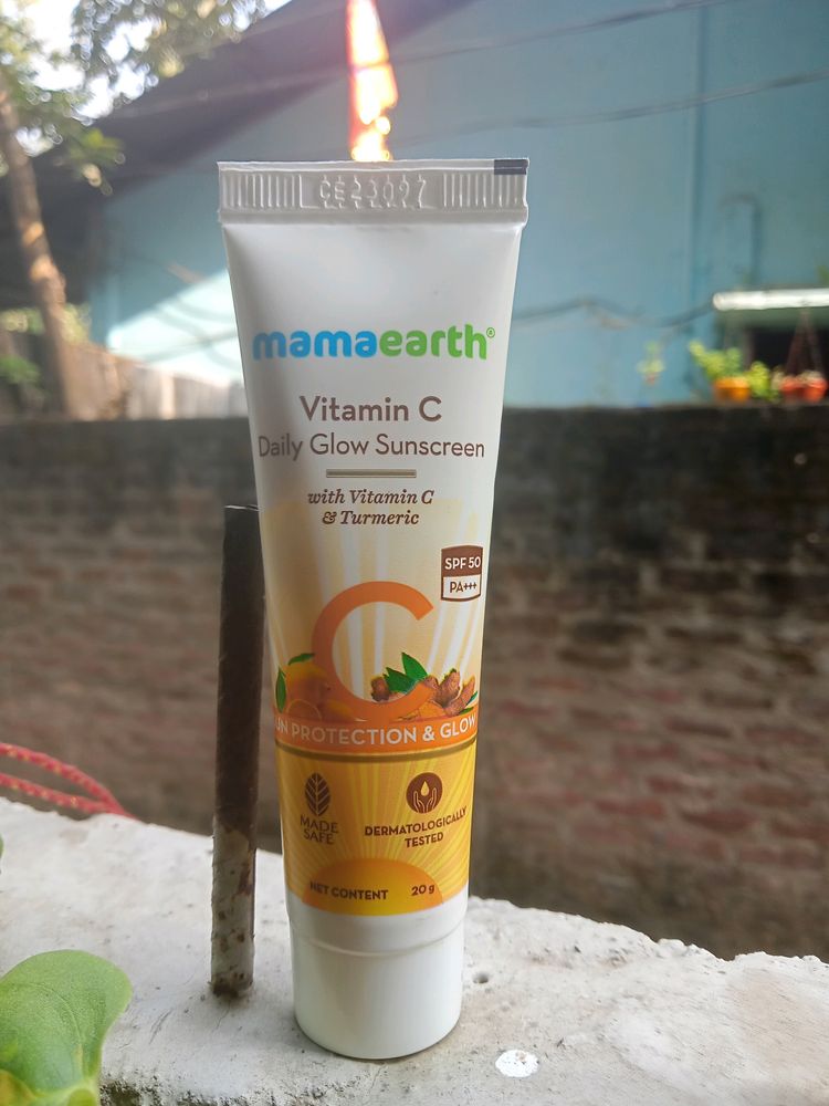 Mama Earth Vitamin C Daily Glow Sunscreen