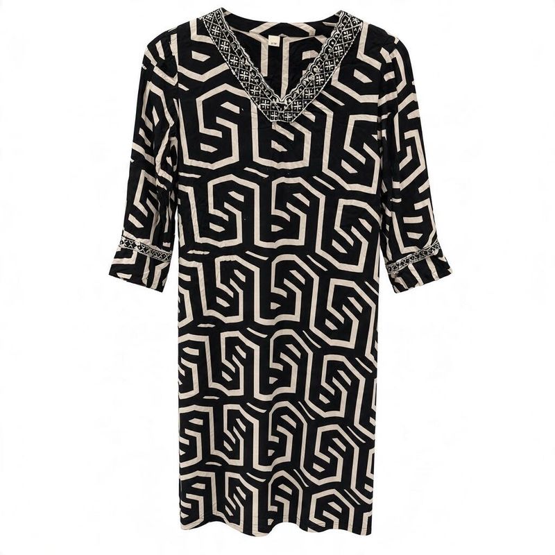 Chic Geometric Print V-Neck Dress