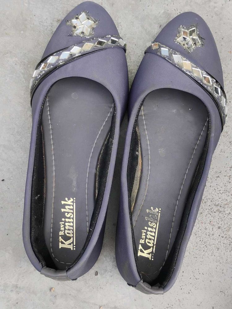 Comfortable Blue Flats