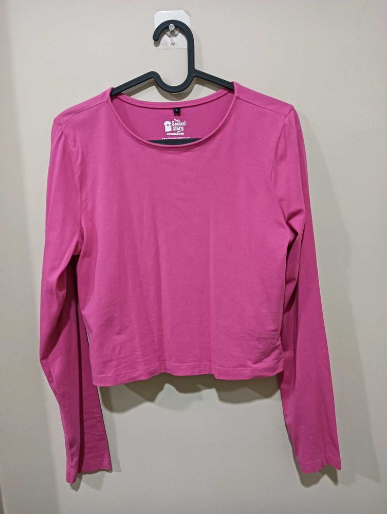 Chic Pink Long-Sleeve Cropped Top