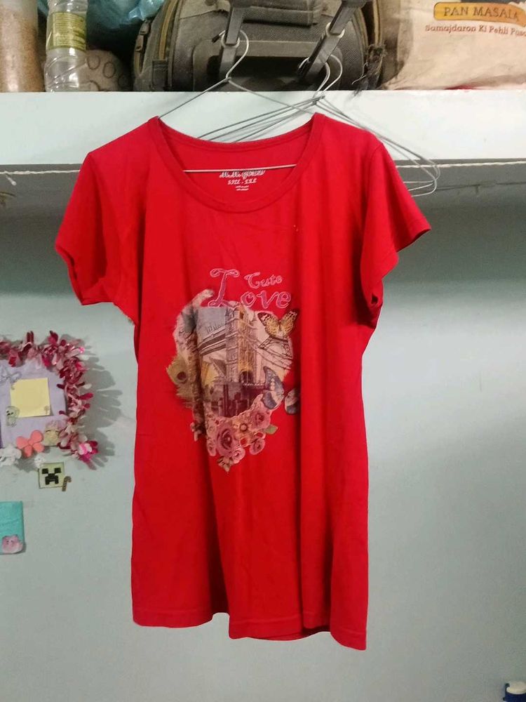 Cute Red Love Graphic T-Shirt