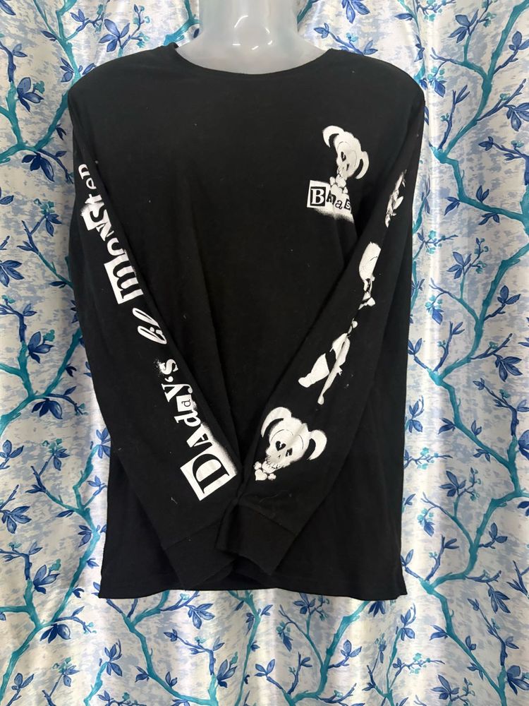 Daddy’s lil monster 💕long Sleeve Graphic T-