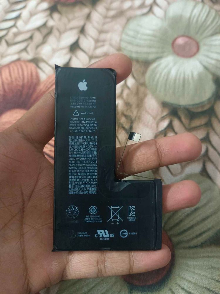 iPhone xs battery