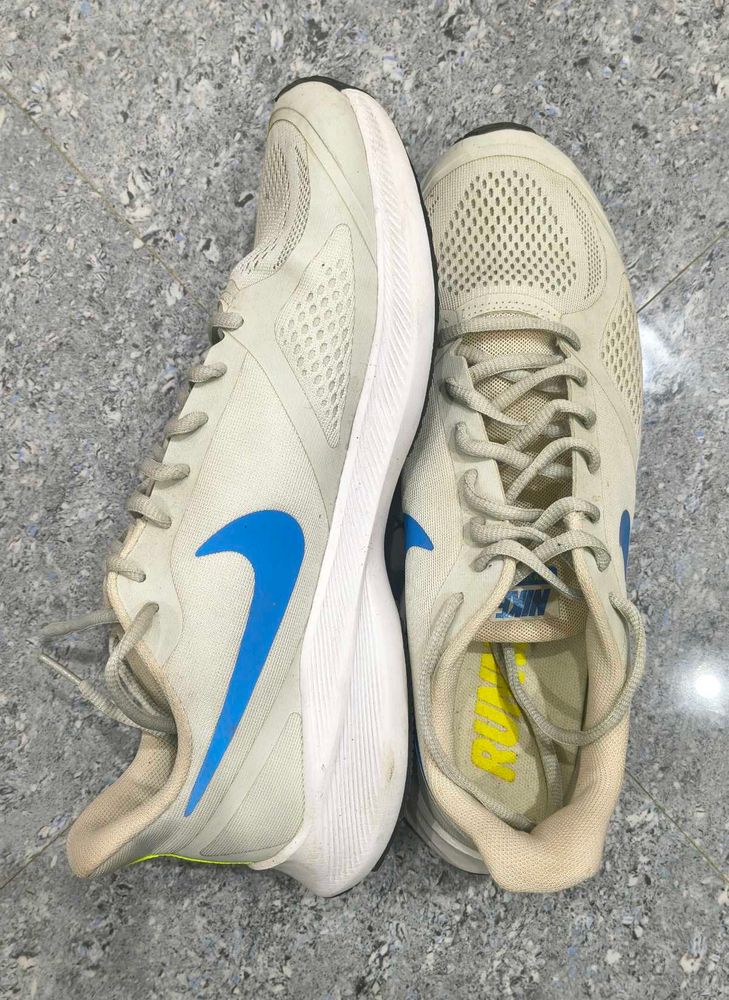 Nike Running Shoes only 2 Time use