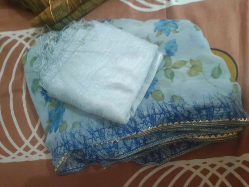 Elegant Floral Print Saree