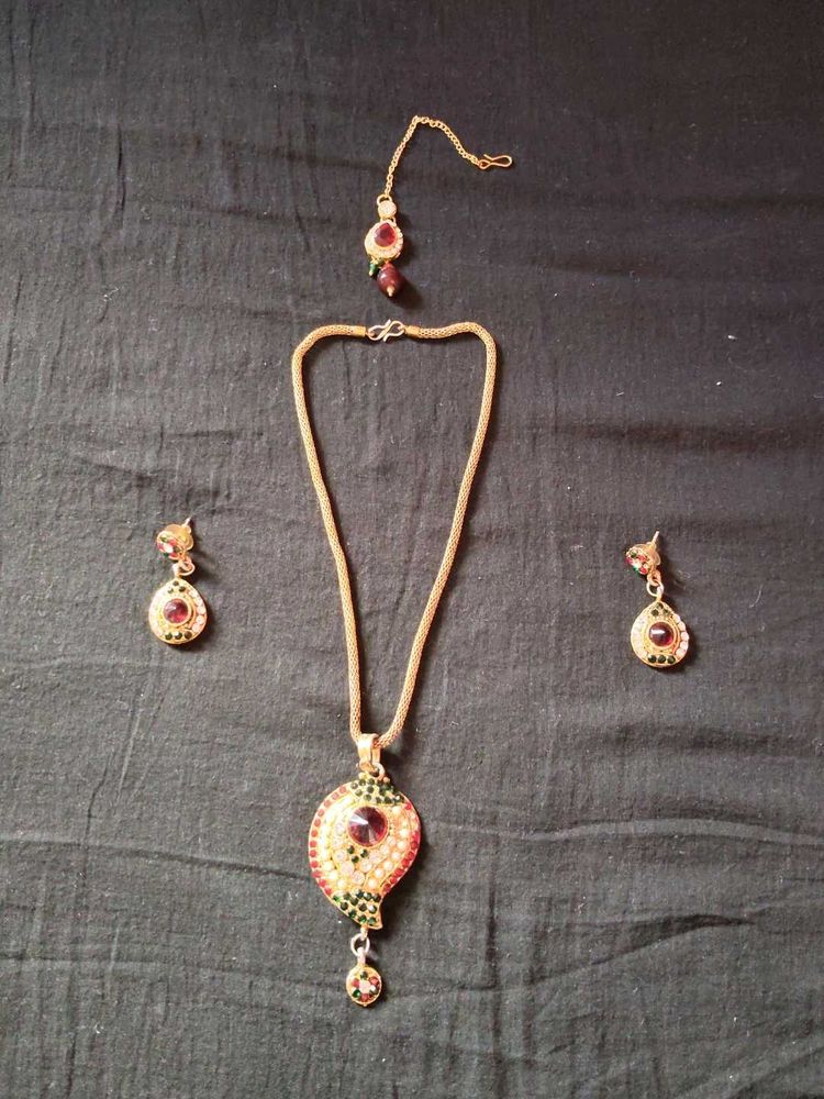 Stunning Indian Jewelry Set