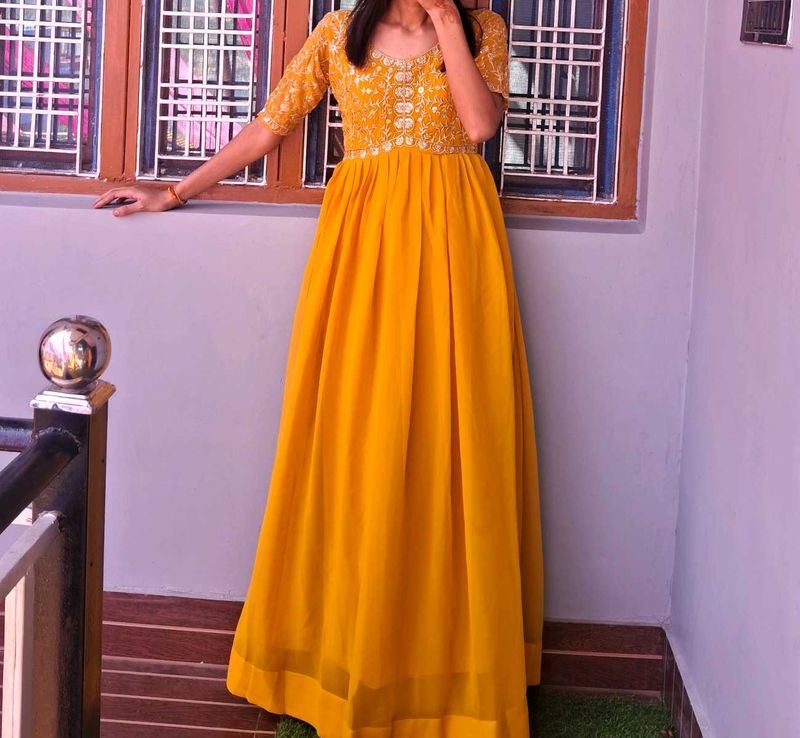 Elegant Yellow Ethnic Gown