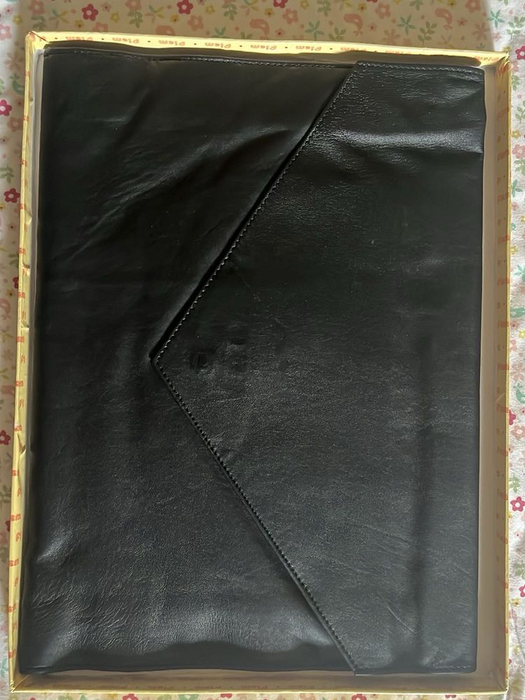 Leather folder for important papers