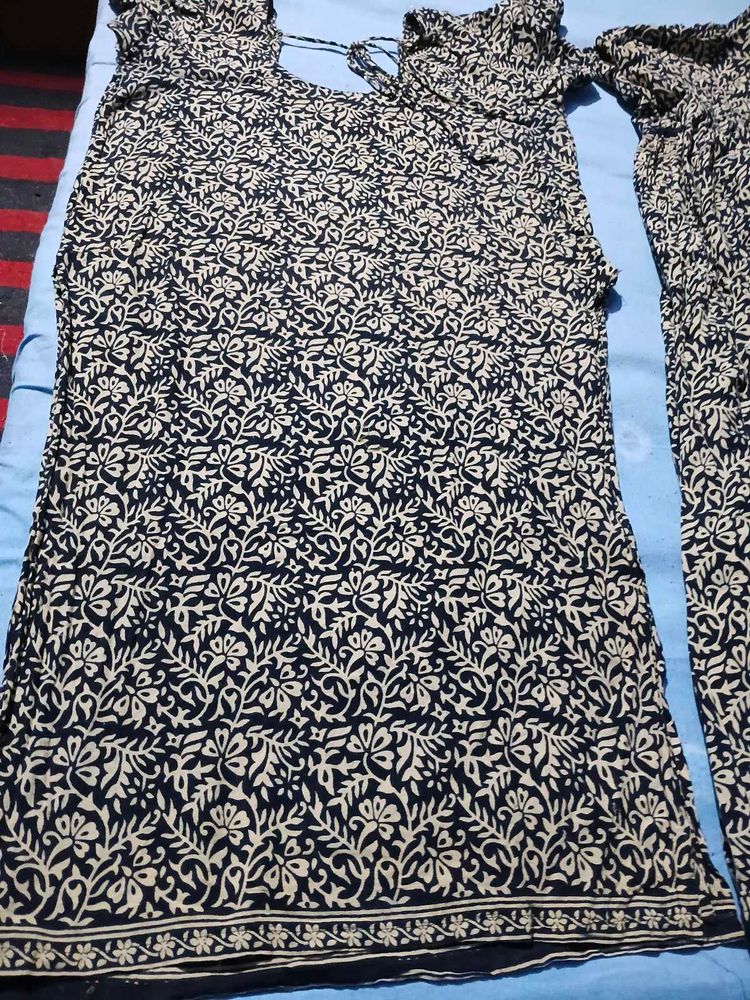 Stylish Printed Kurta and Pants Set