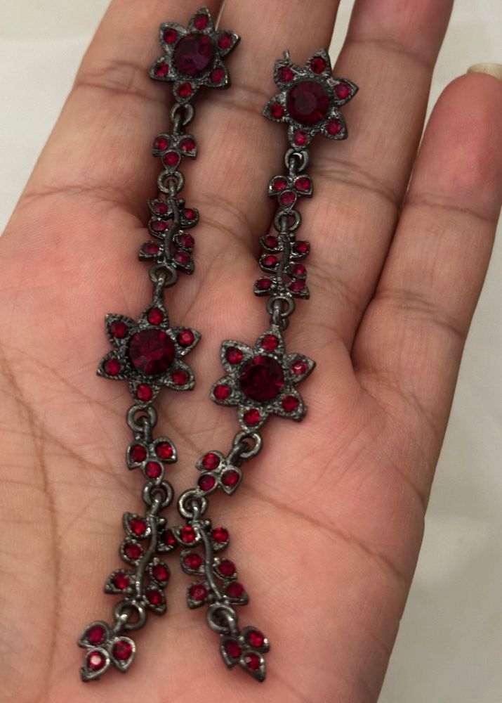 victorian  Red Stone Dangle Earrings