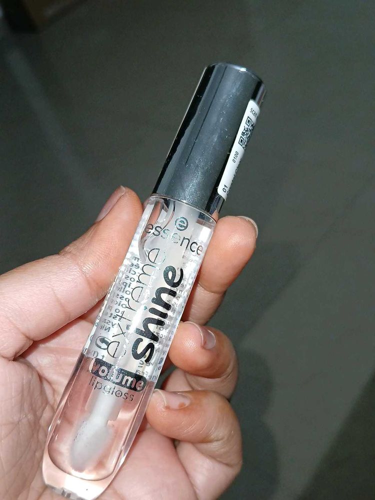 Essence Extreme Volume Lipgloss