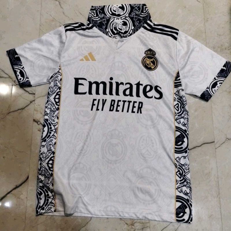 Real Madrid Jersey - Emirates Fly Better