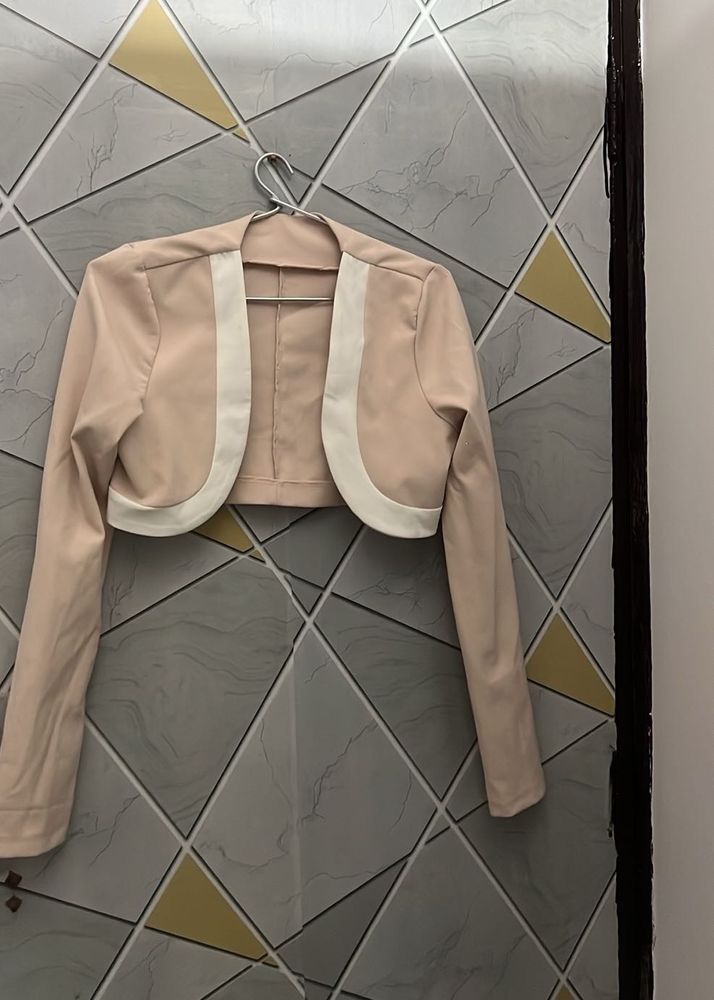 Chic Cropped Jacket
