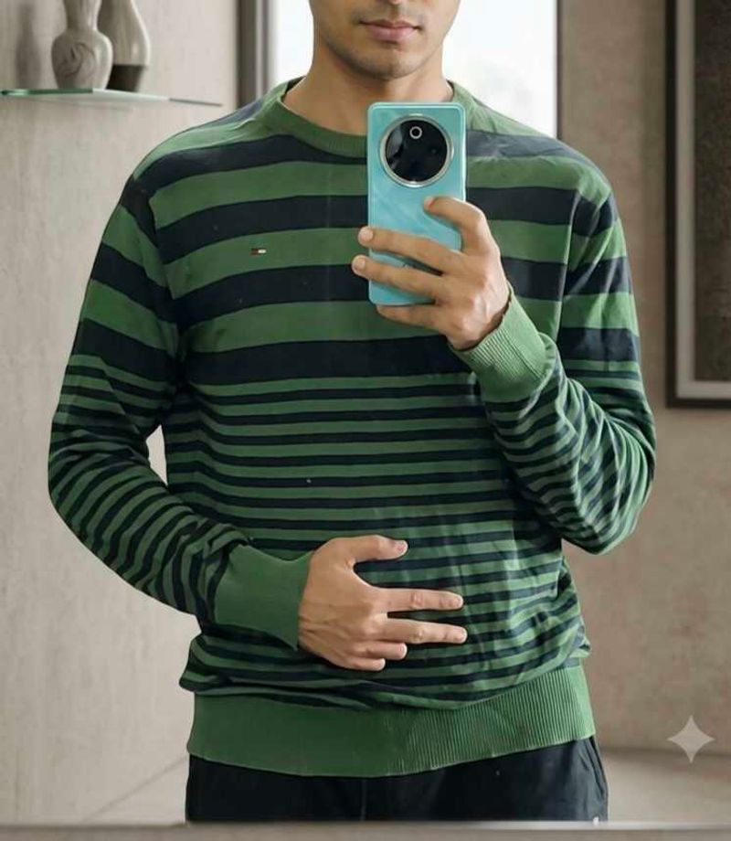 Tommy Hilfiger Men's Striped Sweater