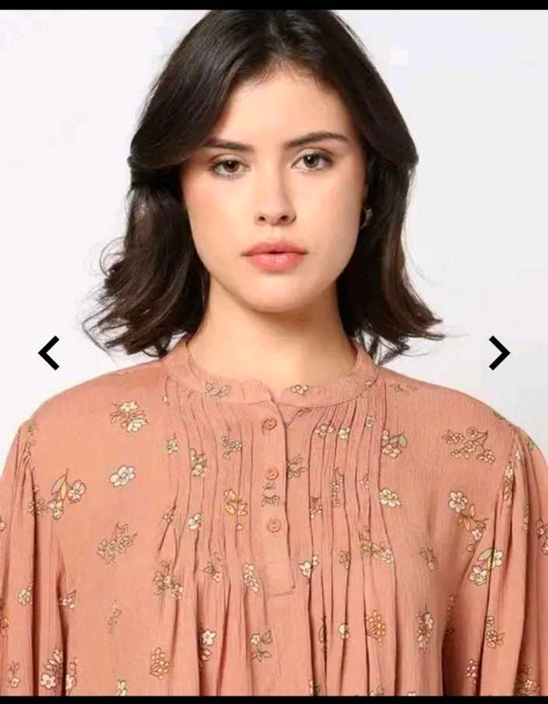 Yousta floral print pleated placket Top