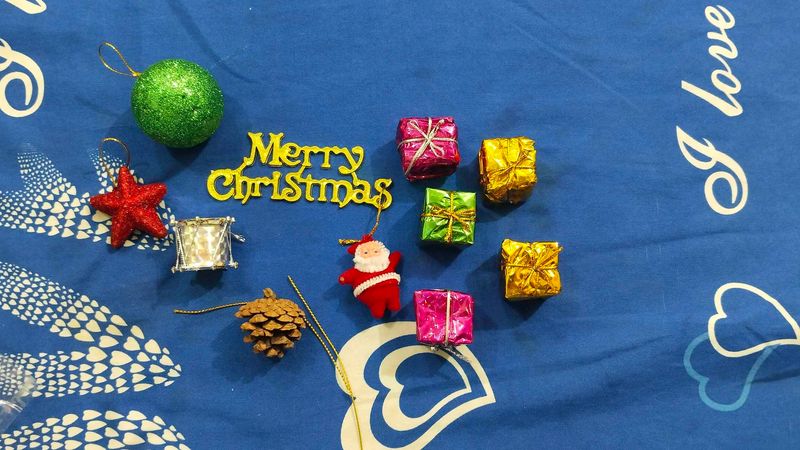 Christmas Decoration Set Of 11