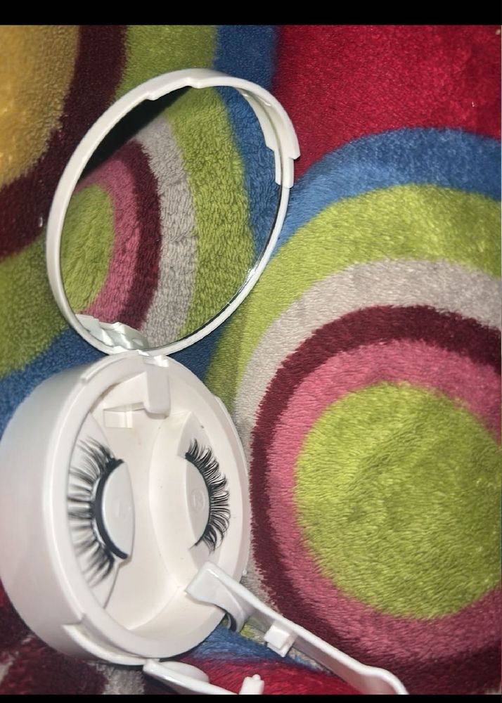 Faux Eyelashes Kit with Applicator