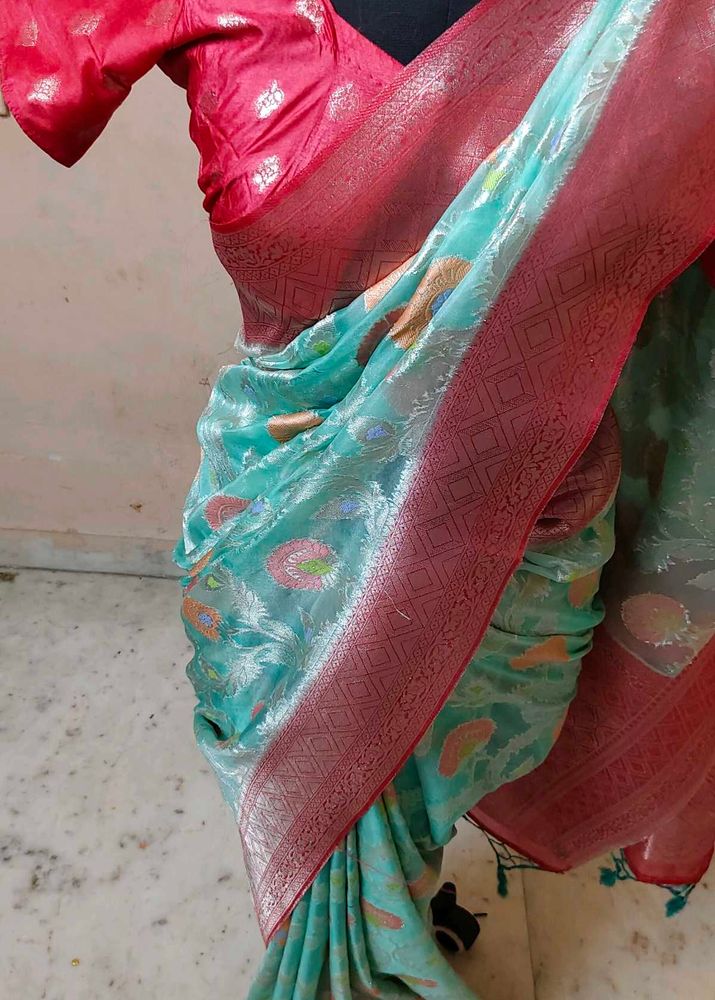 organza 🔥 beautiful 🤩 saree with blouse