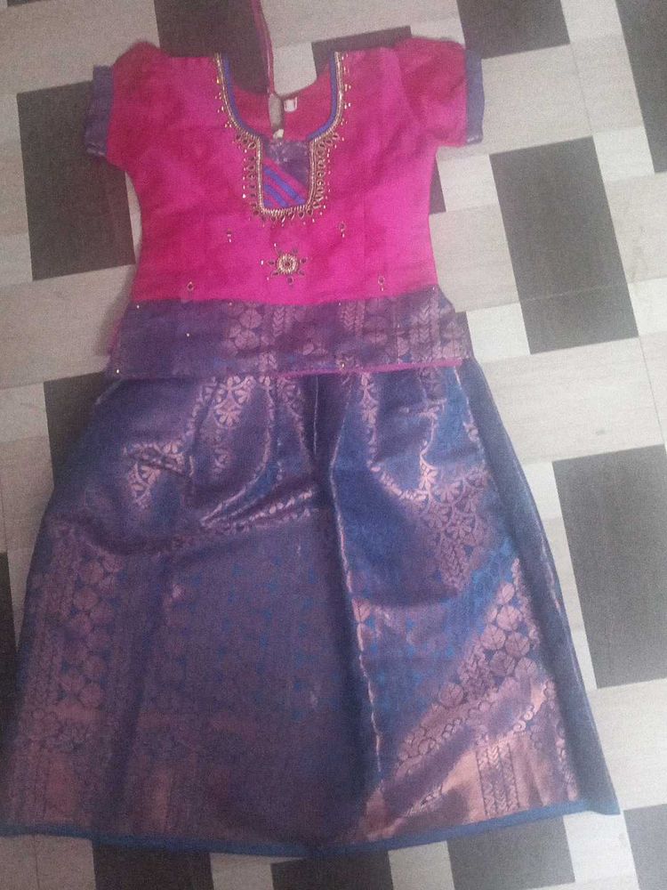 kids tradition wear