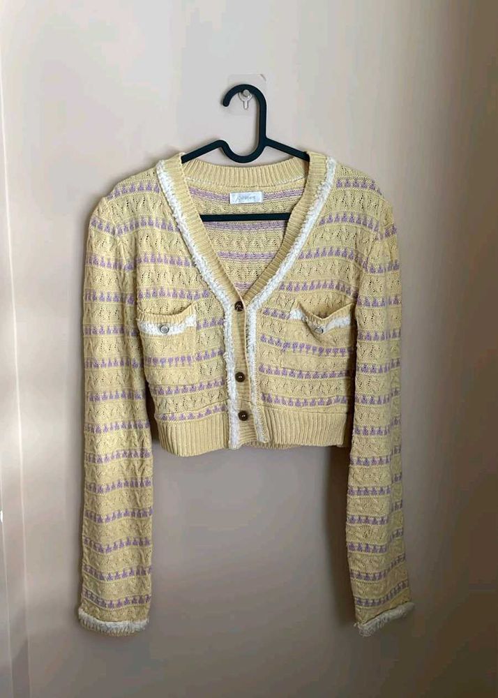 Chic Cropped Cardigan xs- s