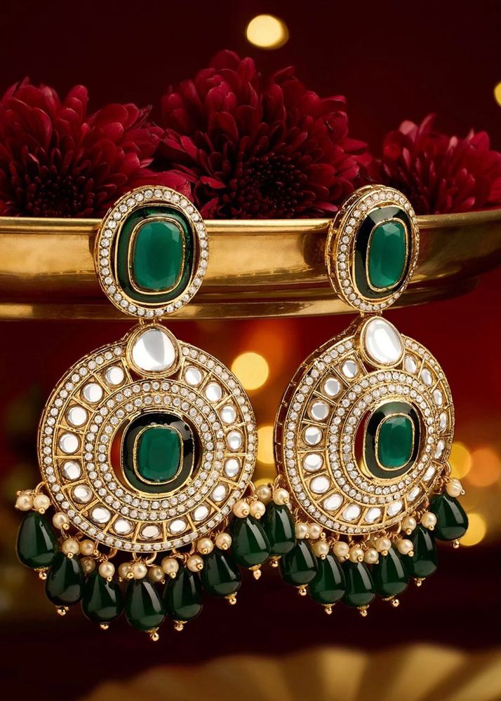 Stunning Emerald &amp; Gold Dangle Earrings