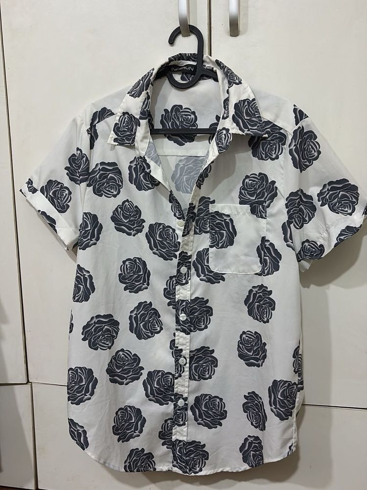 Men's White Rose Print Short Sleeve Shirt