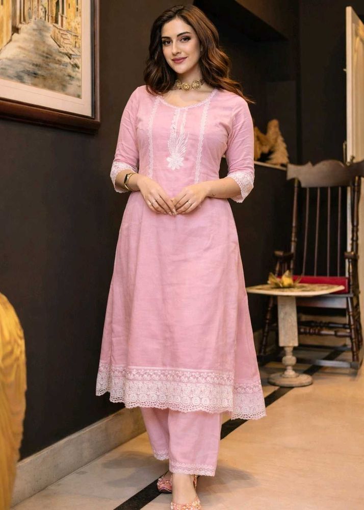 Lavender 🪻 Pakistani Embroidered Kurti Set