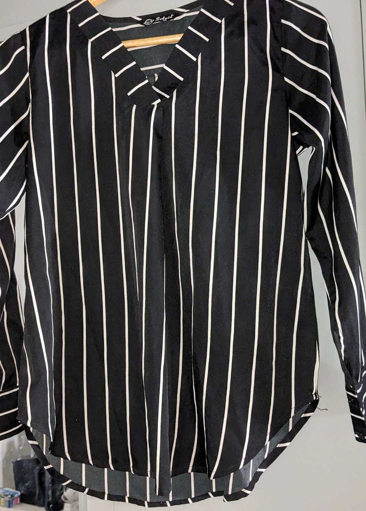 ✅Striped V-Neck Blouse
