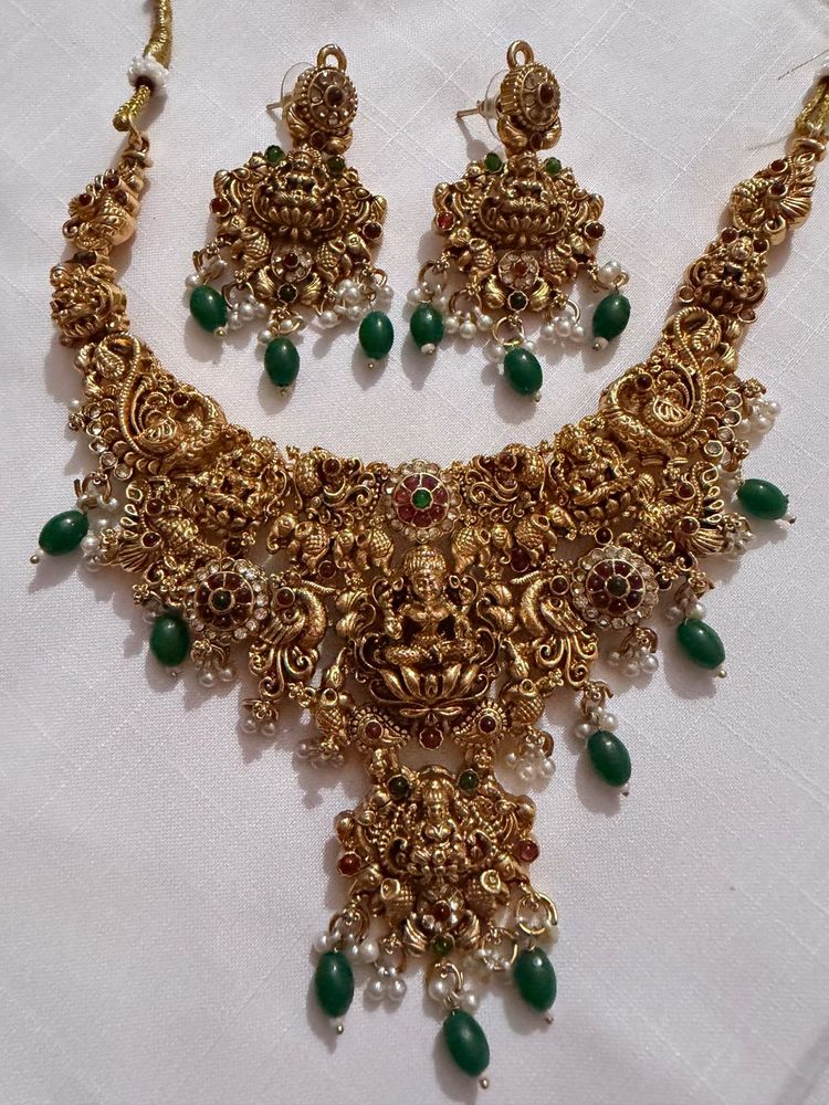 Antique Gold Necklace &amp; Earring Set