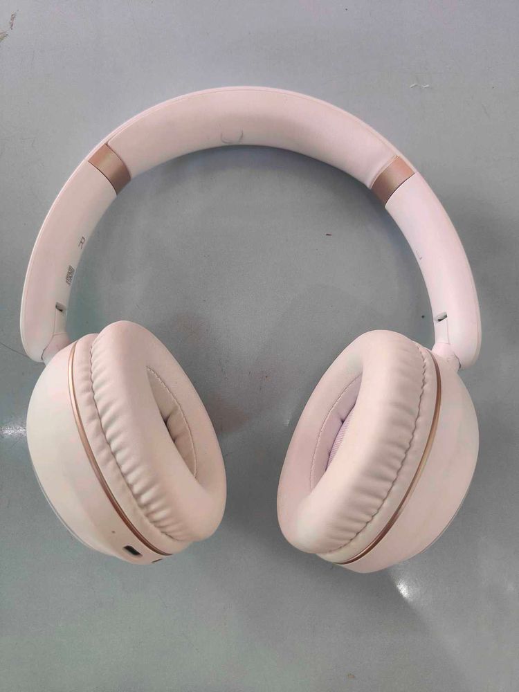 boat Rockerz 480 w White Over-Ear Headphones