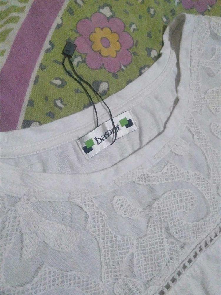 Chic White Lace Detail Top