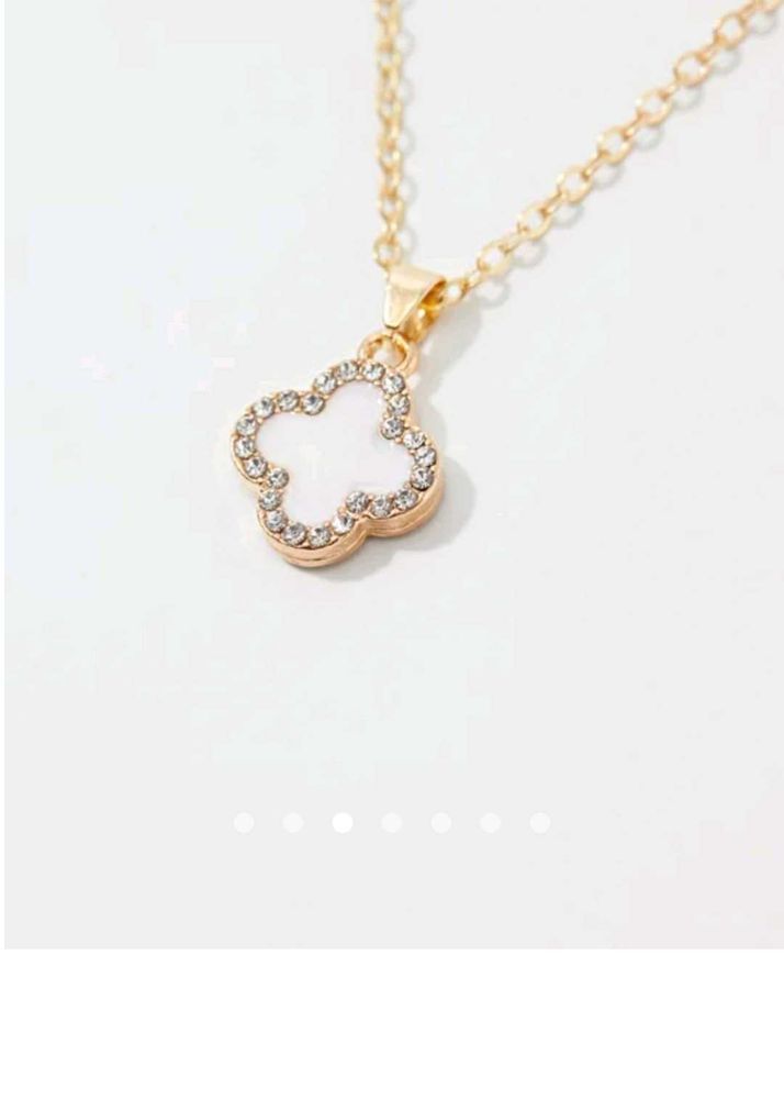 Cartier Clove dupe Necklace