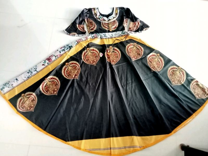 Full Anarkali Coffee Gaun