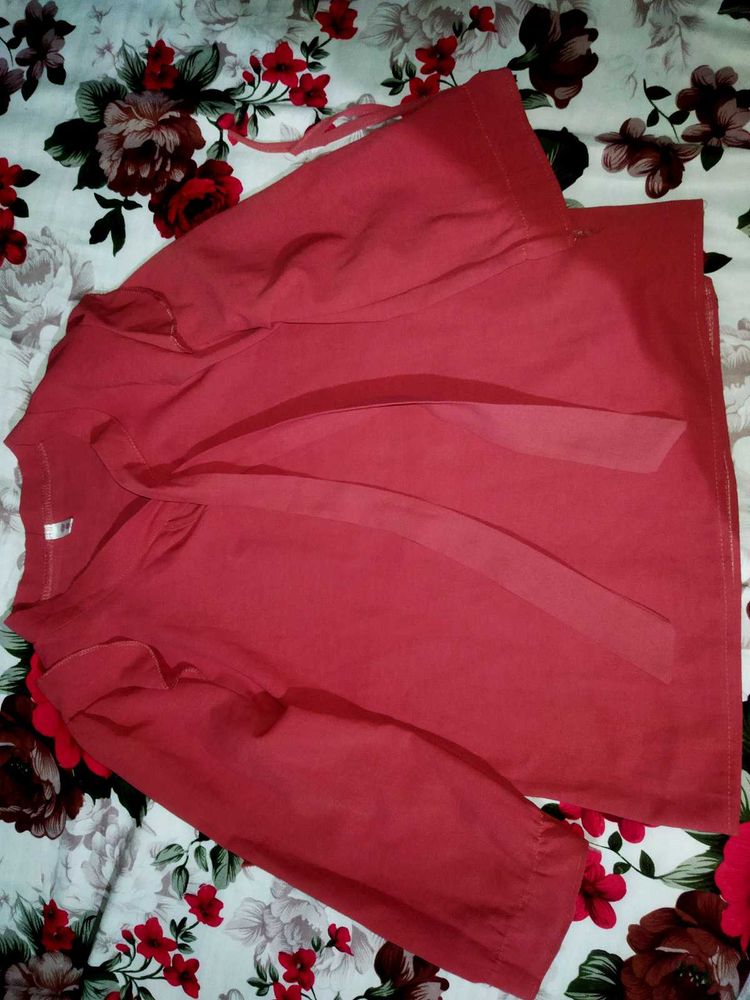 Stylish Coral top with Tie-Up Neck
