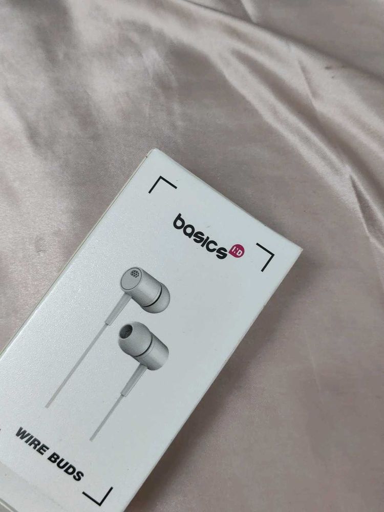 Basics Wire Earbuds