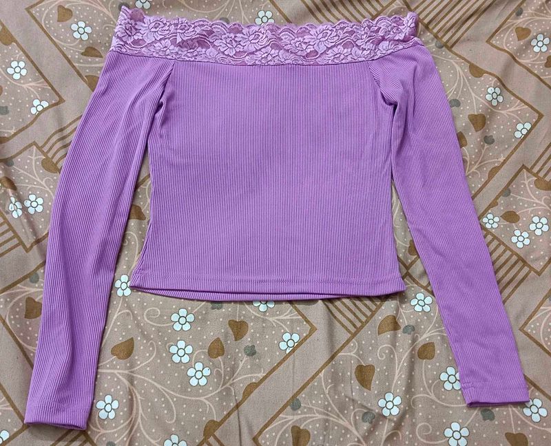 Cute Off-Shoulder Lace Trim Top