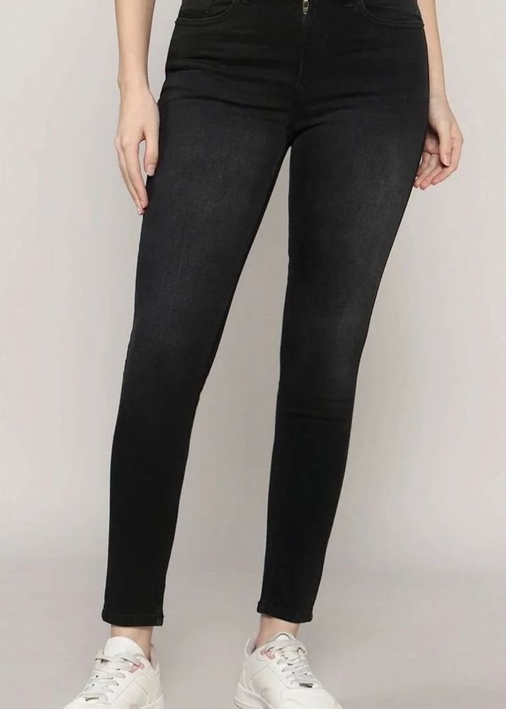 Black Skinny Fit Jeans