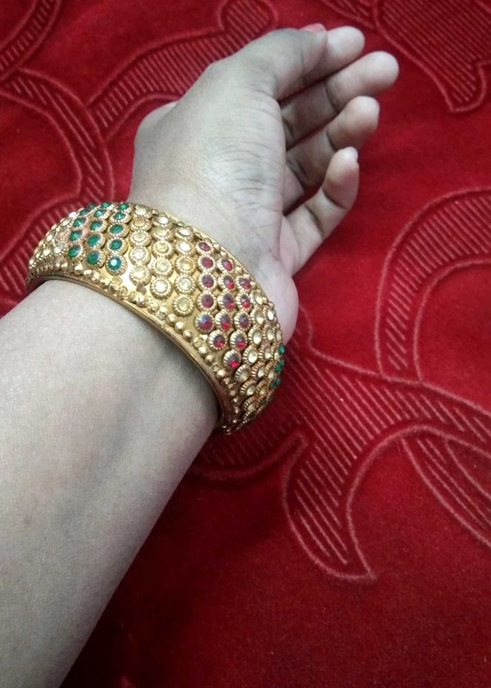 Modern Single Bangle(kada)with Multicolor Stones❤✨
