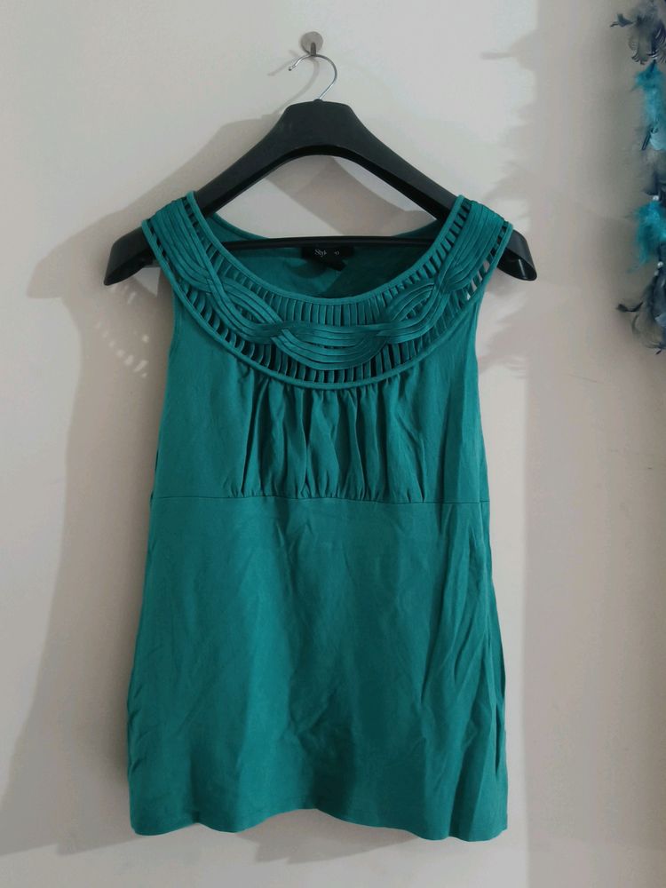 Sleeveless Top For Women