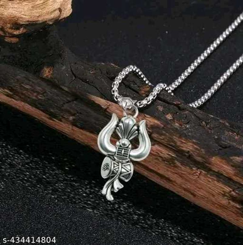 boys chain