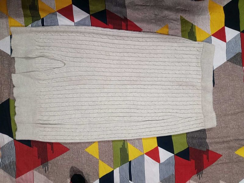 Cable Knit Knee Length Skirt