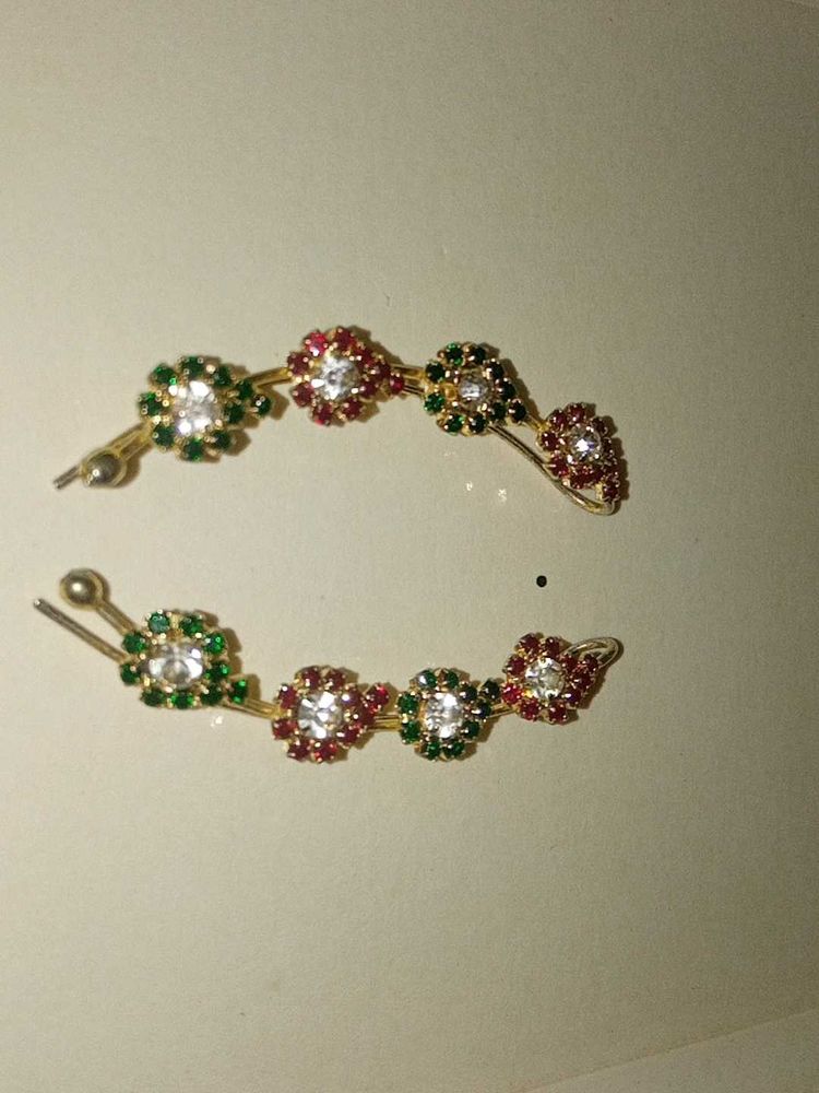 Elegant Floral Stone ear Clips